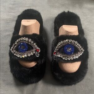 Black Furry Slippers with Eye Design Womens Size 4